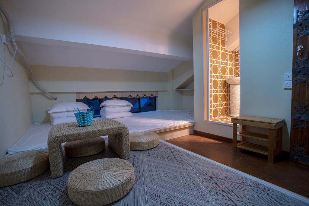 Zerg Backpackers Youth Hostel Сиан Стая снимка