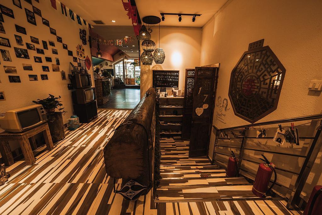 Zerg Backpackers Youth Hostel Сиан Екстериор снимка
