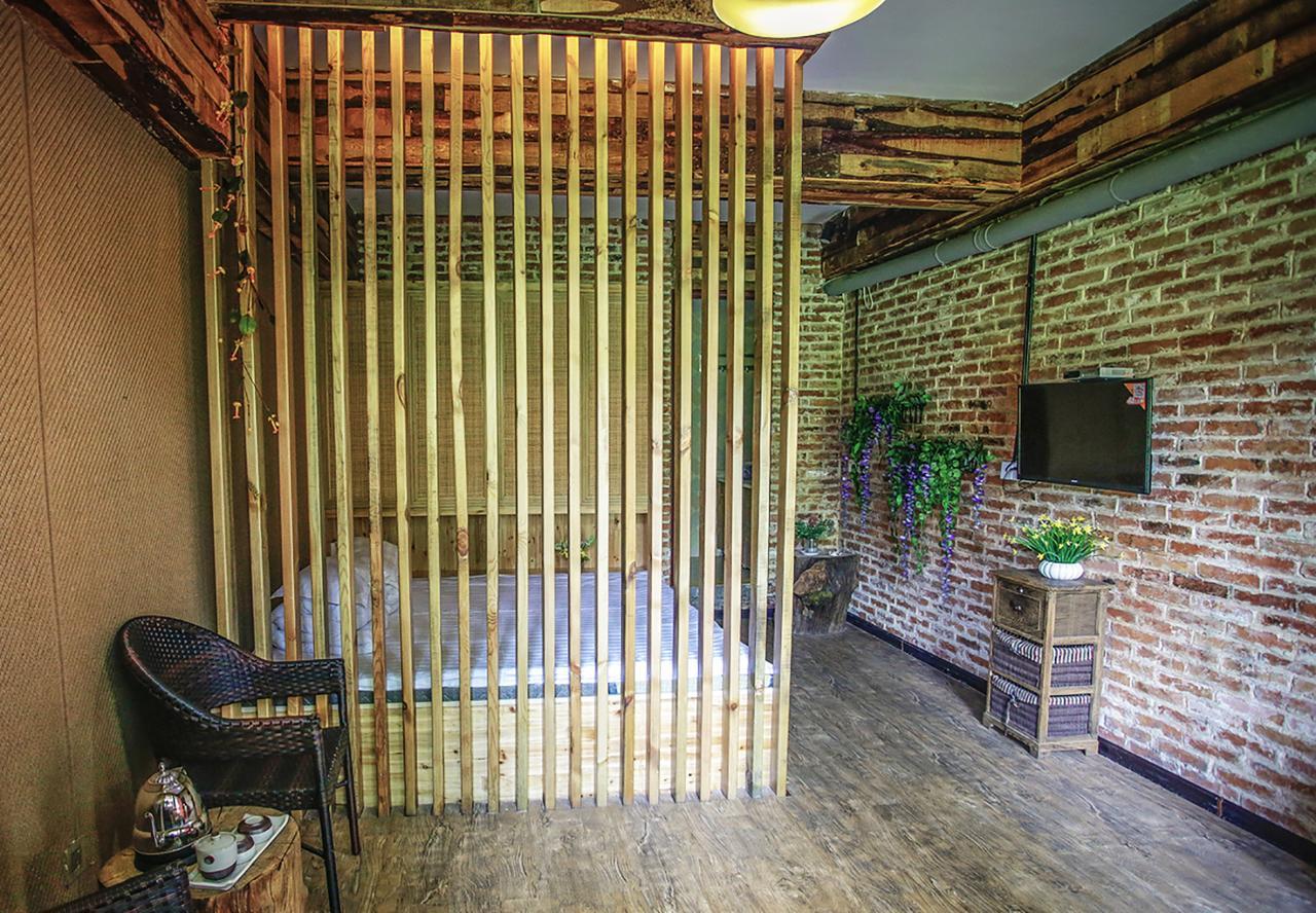 Zerg Backpackers Youth Hostel Сиан Екстериор снимка