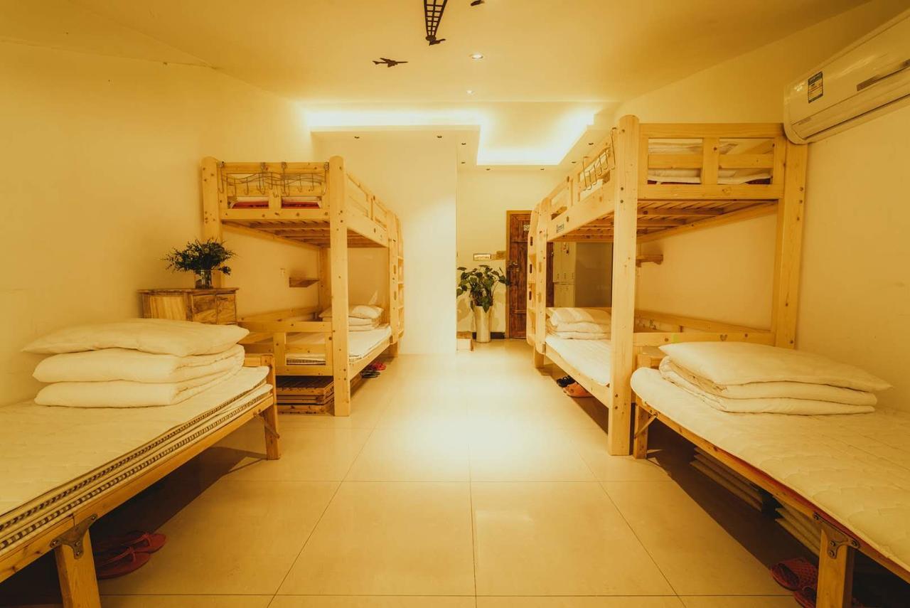 Zerg Backpackers Youth Hostel Сиан Екстериор снимка